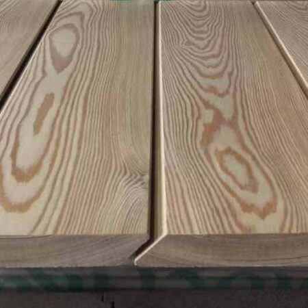 Планкен скошенный лиственница 140(130)/20 сорт Экстра , 6 шт./упак, 2,52м2/упак, 3,0 метра