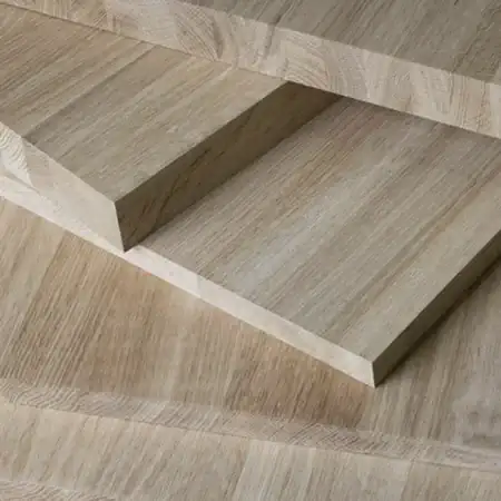 Мебельный щит Дуб 40мм А/В — цельноламельный, размер 600×3000 мм, площадь 1,8 м²