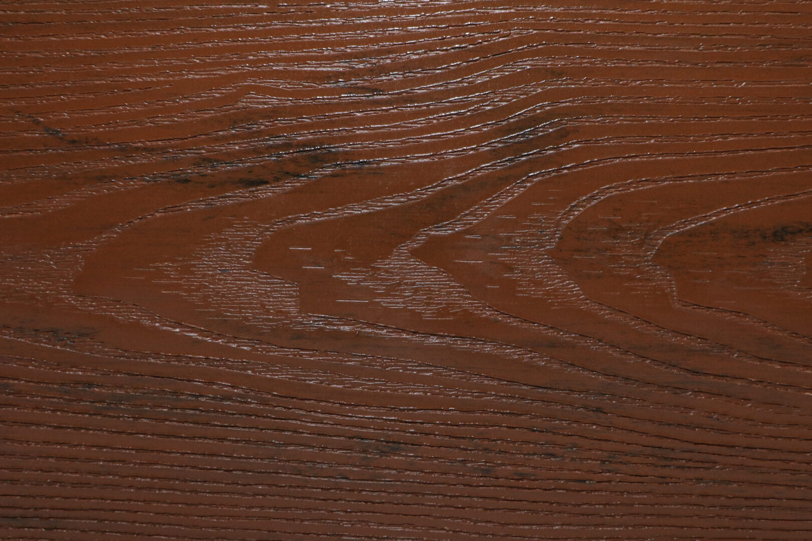 alt="Композитный штакетник Ottimo 4 м в цвете Бронза на участке в Санкт-Петербурге"