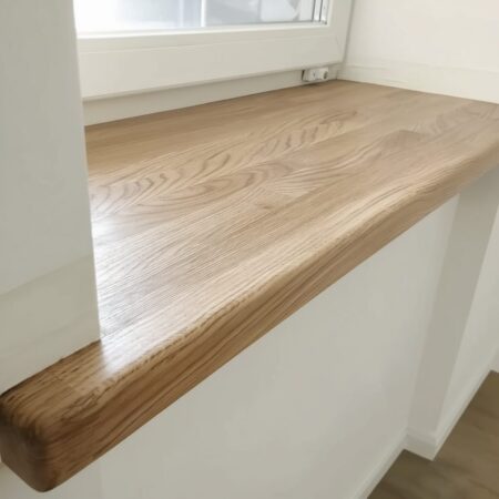 Сращенный подоконник из дуба шириной до 800 мм